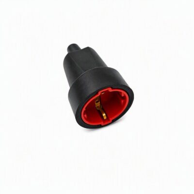 مادگی (پریز) صنعتی JE مدل 16A/250V با پین ارت | بدنه PVC مقاوم، مناسب تجهیزات کارگاهی و صنعتی